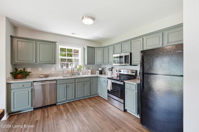 6004 Grandel Pointe Ct, Louisville, KY 40258
