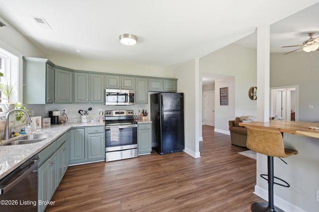 6004 Grandel Pointe Ct, Louisville, KY 40258