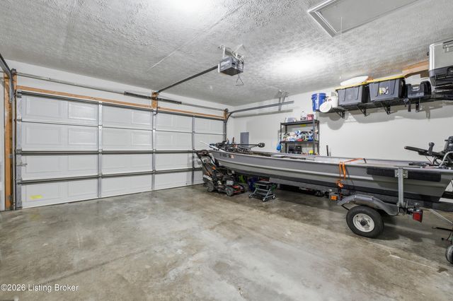 6004 Grandel Pointe Ct, Louisville, KY 40258