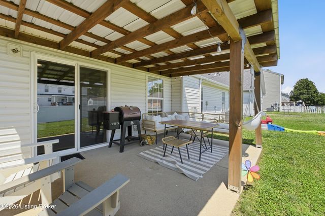 6004 Grandel Pointe Ct, Louisville, KY 40258