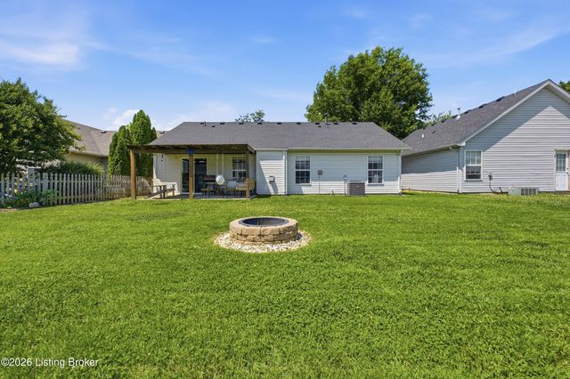 6004 Grandel Pointe Ct, Louisville, KY 40258