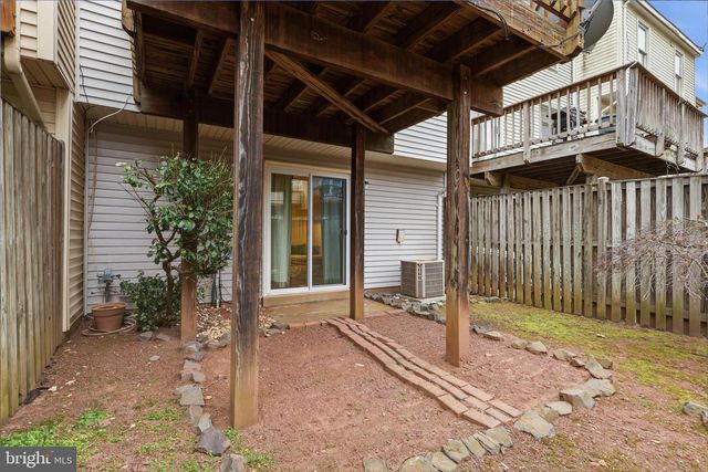 5820 WATERMARK CIR, Centreville, VA 20120