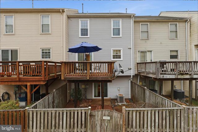 5820 WATERMARK CIR, Centreville, VA 20120