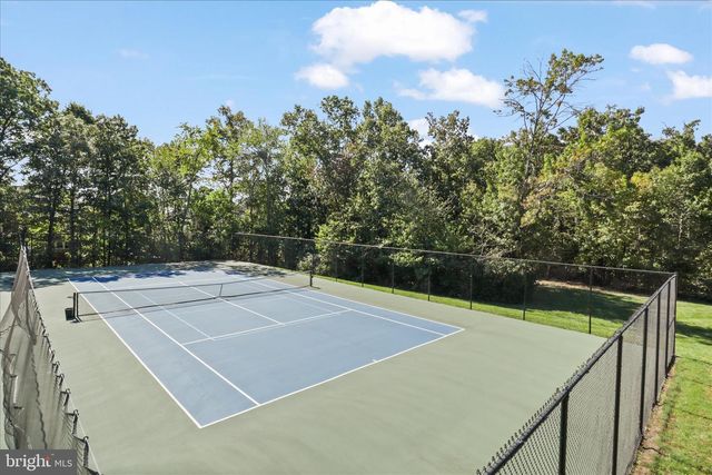 5820 WATERMARK CIR, Centreville, VA 20120