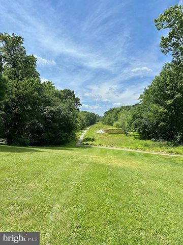 5820 WATERMARK CIR, Centreville, VA 20120