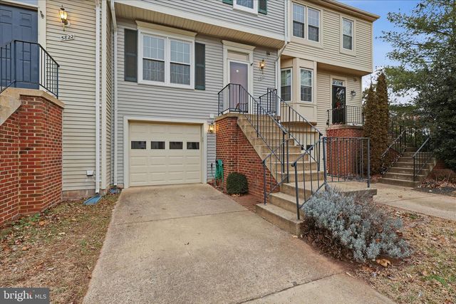 5820 WATERMARK CIR, Centreville, VA 20120