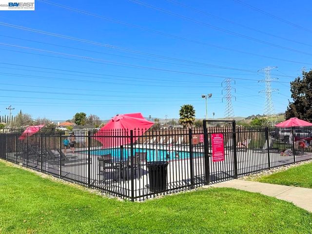 312 Winnipeg Green, Fremont, CA 94538