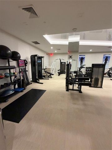 3640 Yacht Club Dr 805, Aventura, FL 33180