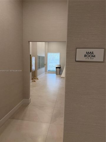 3640 Yacht Club Dr 805, Aventura, FL 33180