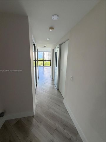 3640 Yacht Club Dr 805, Aventura, FL 33180
