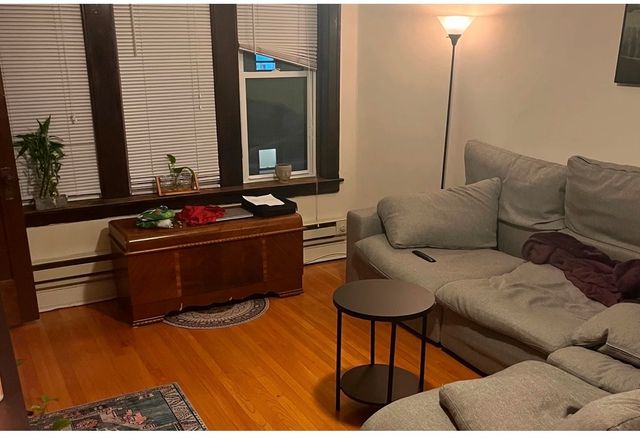 3815 N Greenview Avenue 2E, Chicago, IL 60613