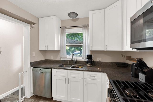 12525 James STREET, Brookfield, WI 53005