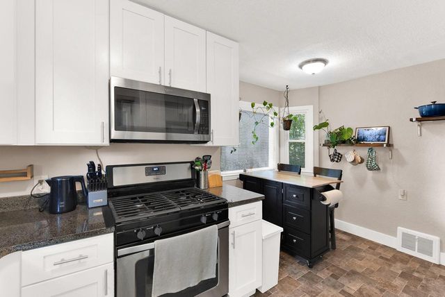 12525 James STREET, Brookfield, WI 53005