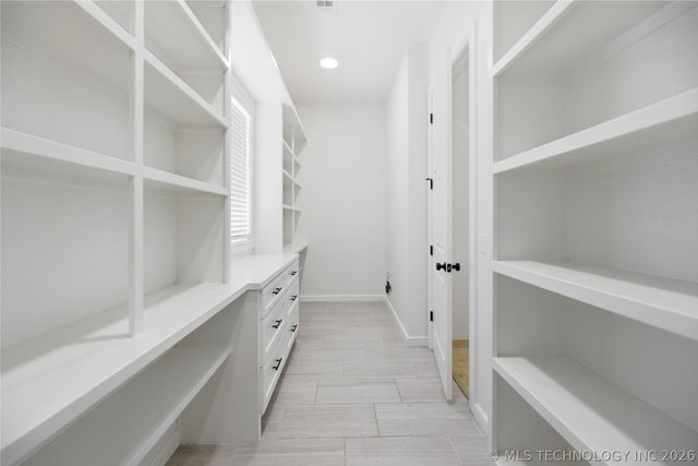 16011 E 106th Place N, Owasso, OK 74055