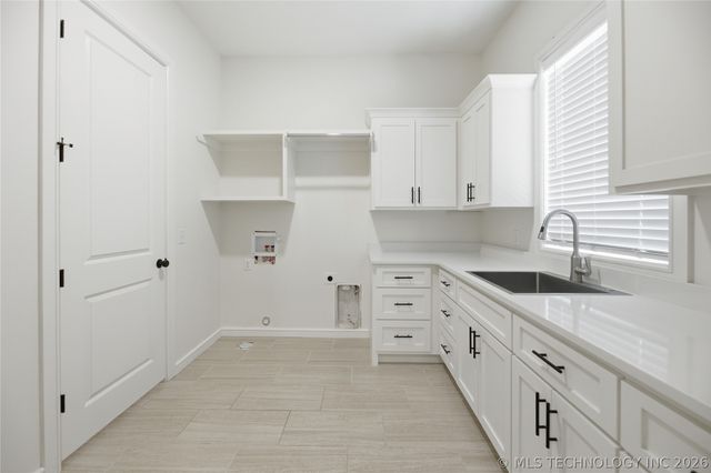 16011 E 106th Place N, Owasso, OK 74055