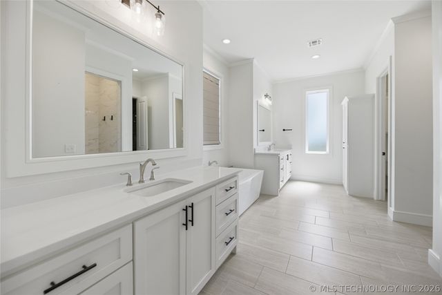 16011 E 106th Place N, Owasso, OK 74055