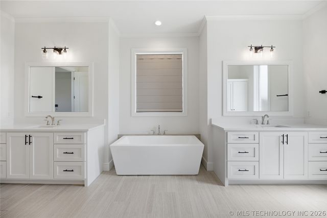 16011 E 106th Place N, Owasso, OK 74055