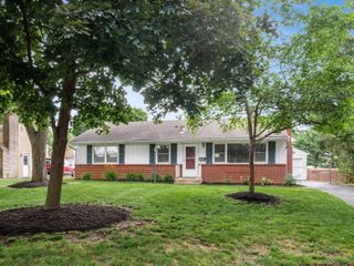 1454 Osborn Drive, Upper Arlington, OH 43221