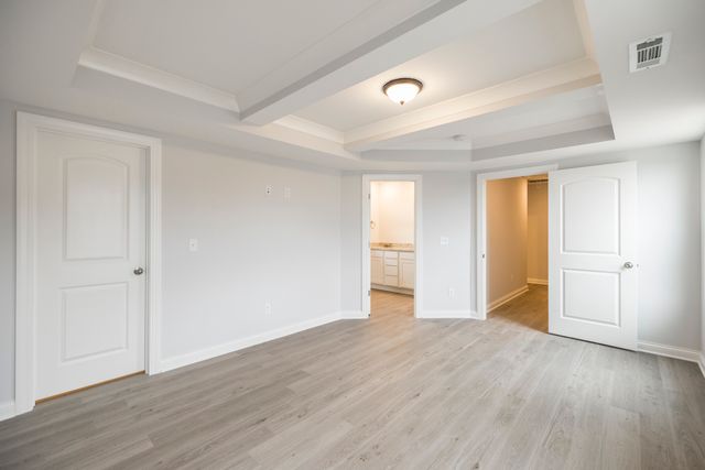 162 Oasis Dr, La Vergne, TN 37086