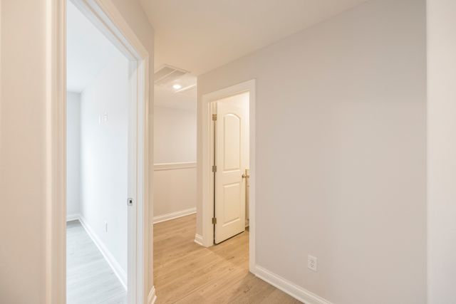 162 Oasis Dr, La Vergne, TN 37086