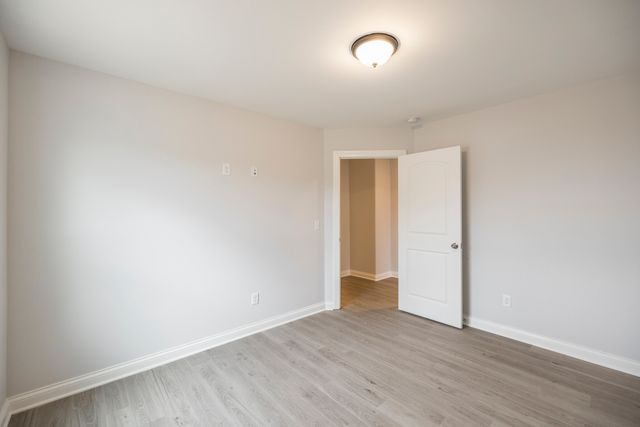 162 Oasis Dr, La Vergne, TN 37086