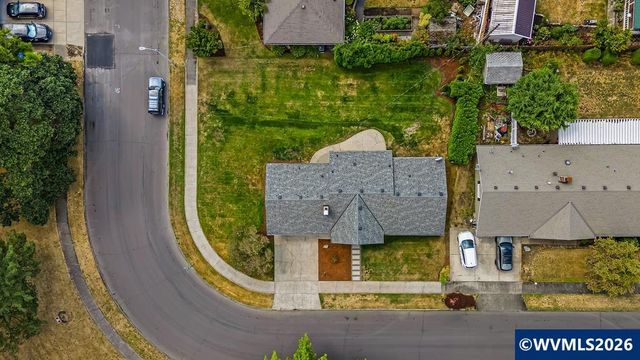 3764 Ivy St NE, Salem, OR 97305