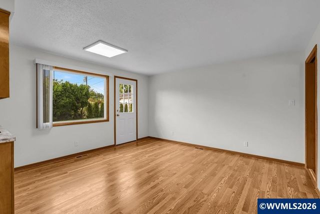 3764 Ivy St NE, Salem, OR 97305