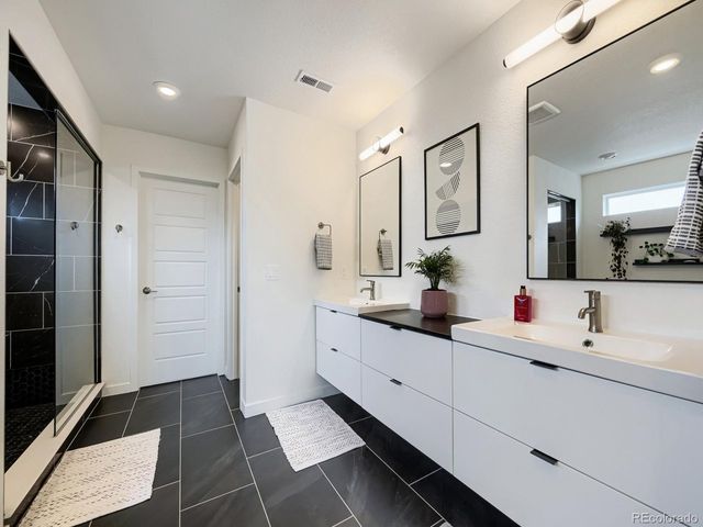 20558 E 49th Dr, Denver, CO 80249