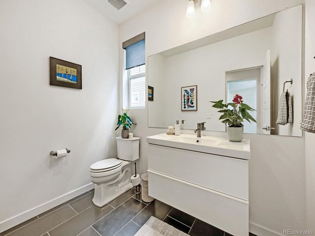 20558 E 49th Dr, Denver, CO 80249