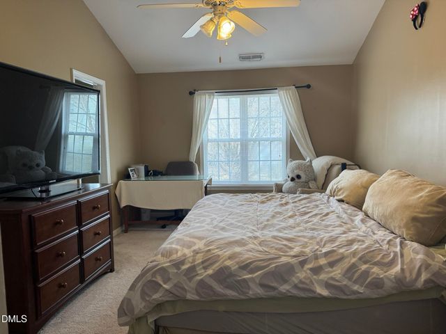 2044 Metacomet Way, Raleigh, NC 27604