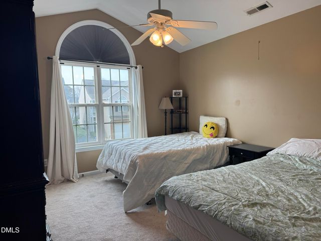 2044 Metacomet Way, Raleigh, NC 27604