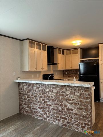 813 Blyth Road, Victoria, TX 77904