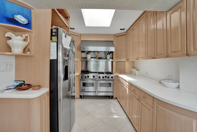 2756 NE 35th Street, Fort Lauderdale, FL 33306