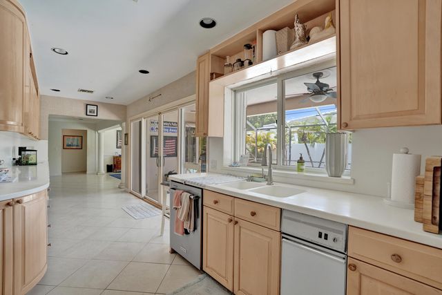 2756 NE 35th Street, Fort Lauderdale, FL 33306