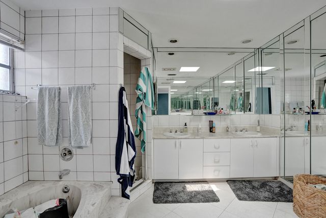 2756 NE 35th Street, Fort Lauderdale, FL 33306