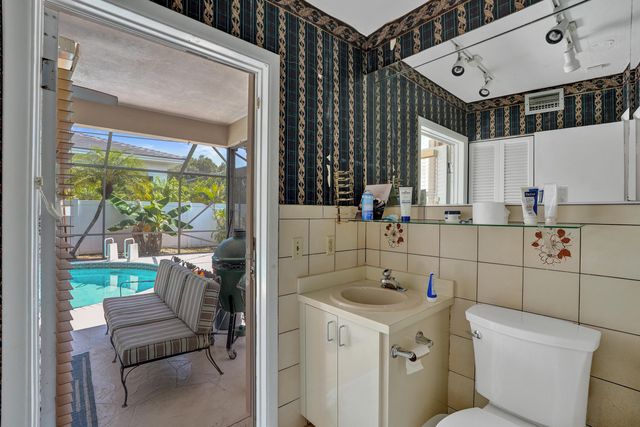 2756 NE 35th Street, Fort Lauderdale, FL 33306