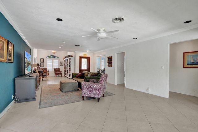 2756 NE 35th Street, Fort Lauderdale, FL 33306