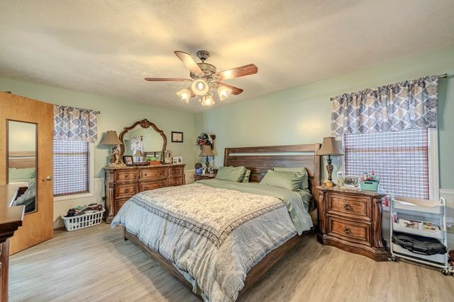 1896 PURDY BEAUTY HILL RD, Bethel Springs, TN 38315