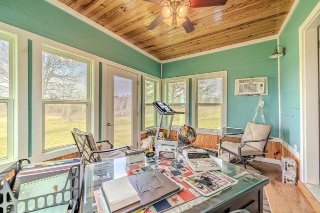 1896 PURDY BEAUTY HILL RD, Bethel Springs, TN 38315