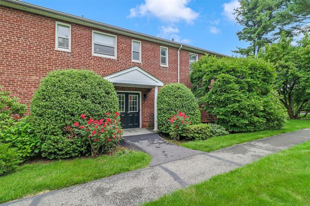 221 Schrade 2G, Briarcliff Manor, NY 10510