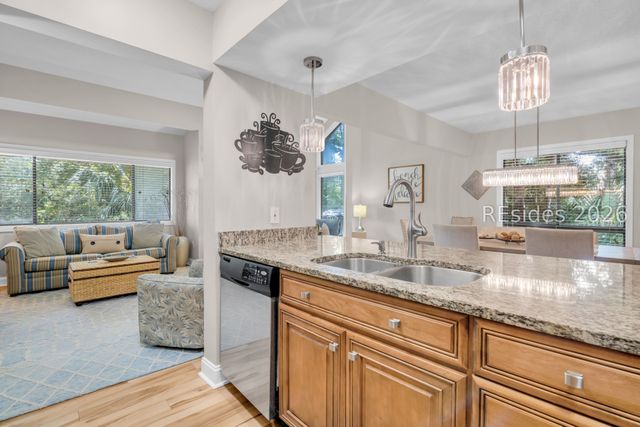 59 Carnoustie Rd Apt 273, Hilton Head Island, SC 29928