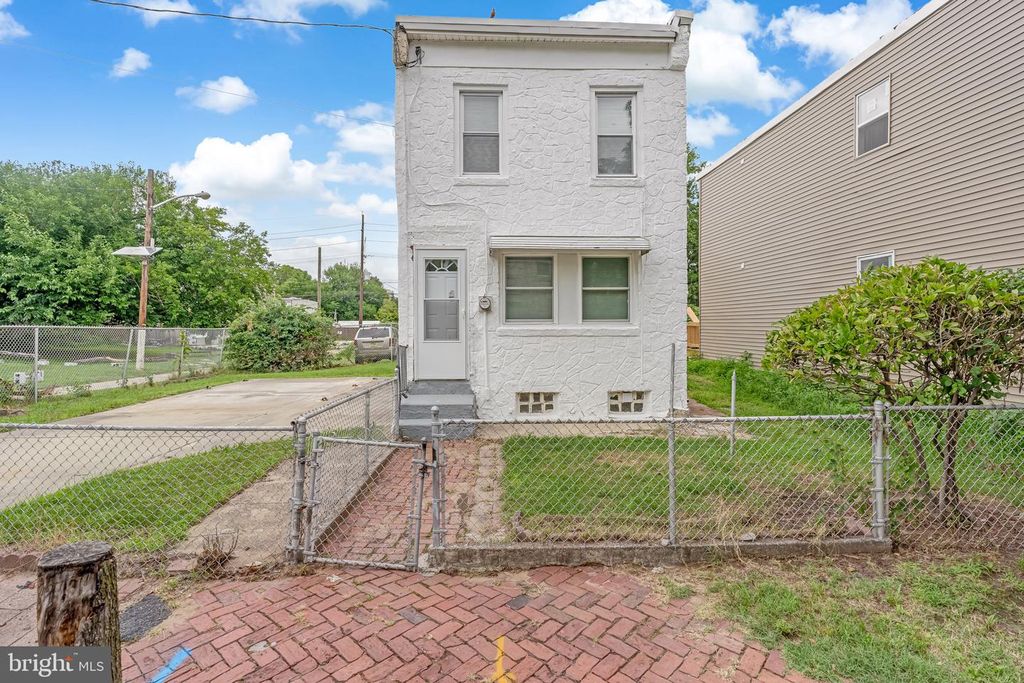 771 RAMONA GONZALEZ ST, Camden, NJ 08103