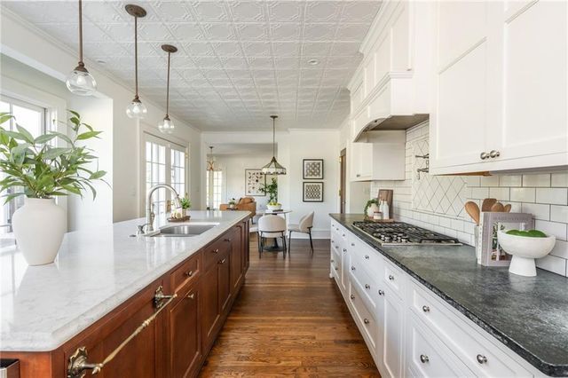 1196 Fairview Road NE, Atlanta, GA 30306