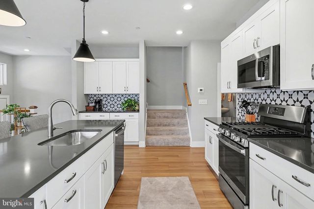 133 LARKIN DR, Mechanicsburg, PA 17055