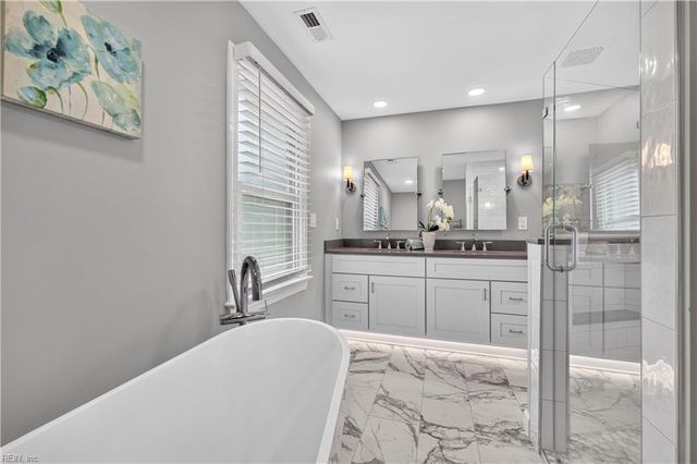 761 Largo DR, Virginia Beach, VA 23464