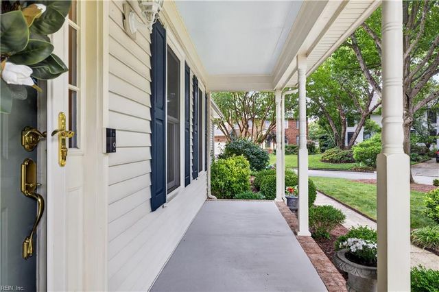 761 Largo DR, Virginia Beach, VA 23464