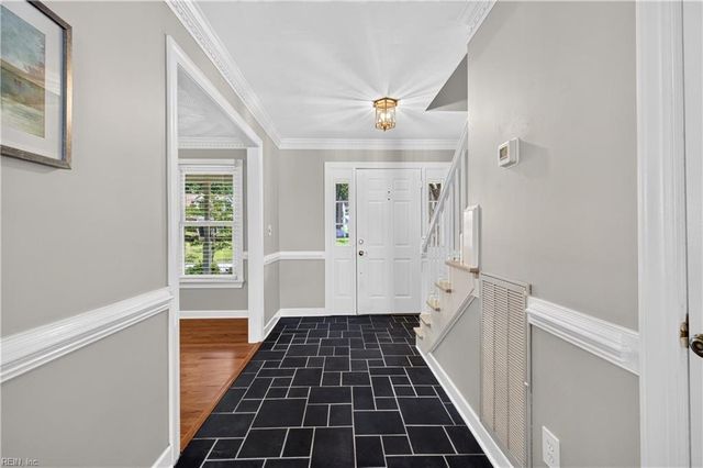 761 Largo DR, Virginia Beach, VA 23464