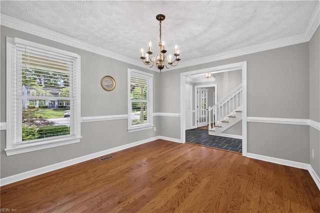 761 Largo DR, Virginia Beach, VA 23464