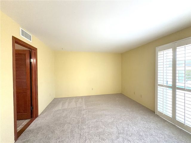 21081 White Horse Ln, Huntington Beach, CA 92646