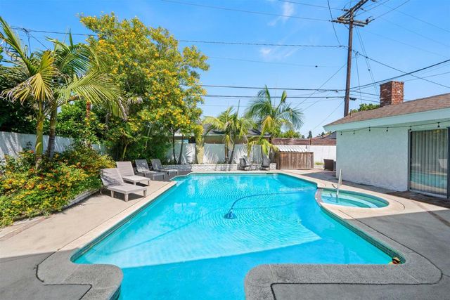5736 Coke Ave, Lakewood, CA 90712